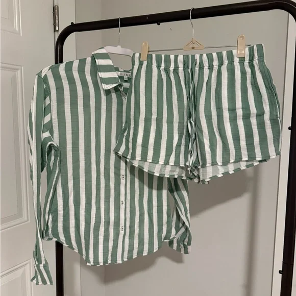 NWOT Lake Pajamas Nantucket Shorts Set in Granite Green Sail Stripe - Picture 4 of 5